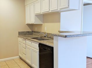 428 Hawthorne St, Glendale, CA 91204