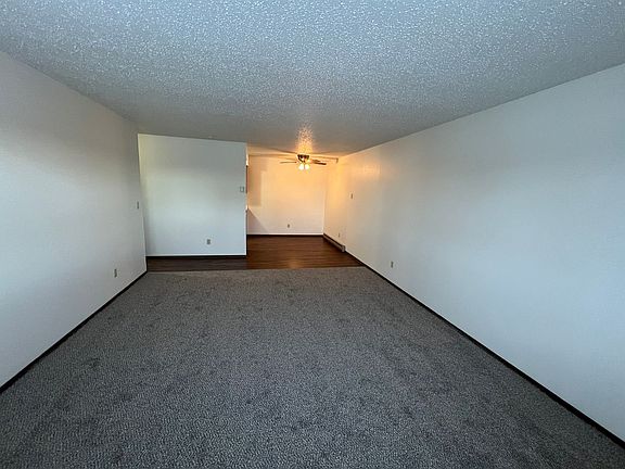 4th image of 1102 Westrac Dr S #205