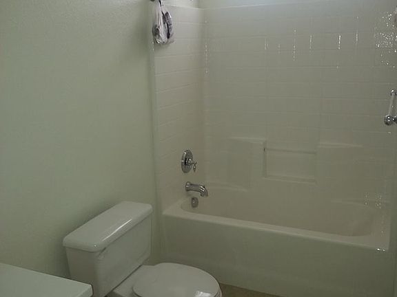 4th image of 13092 Evanston St