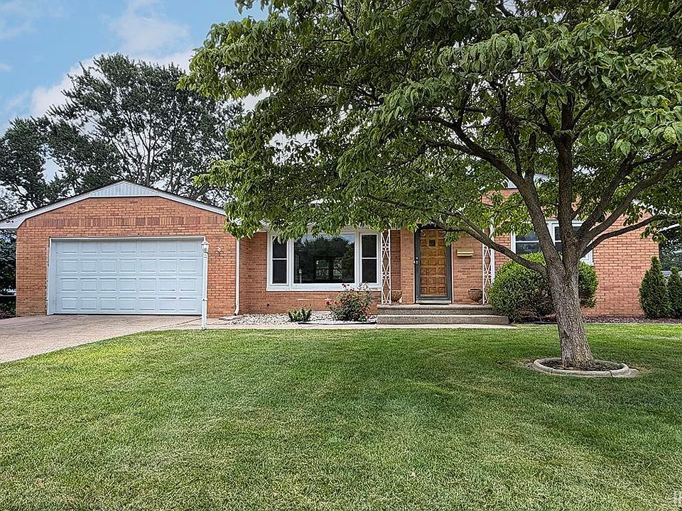 1st image of 2521 Riverview Pl