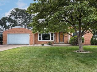 2521 Riverview Pl, Elkhart, IN 46516