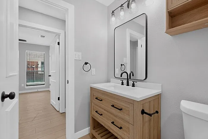 3701 University Dr — Photo 23