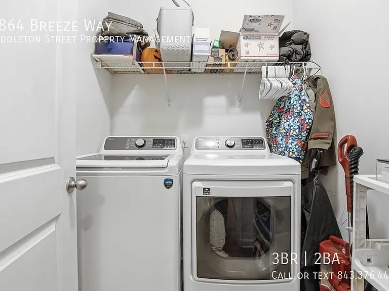 4864 Breeze Way — Photo 16