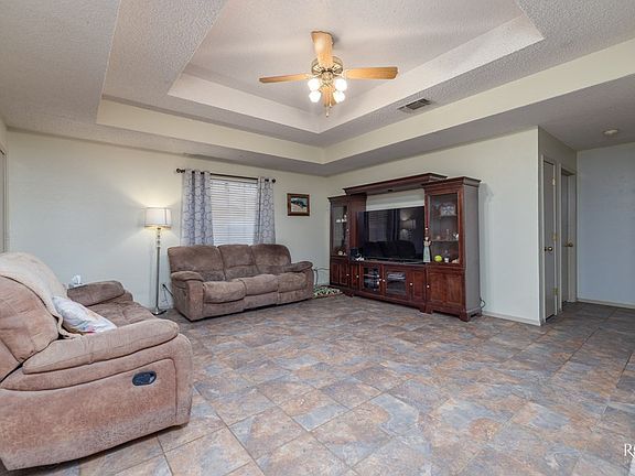 5th image of 9702 Deer Ln