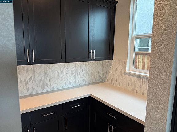 4th image of 17061 Aldergrove Ct