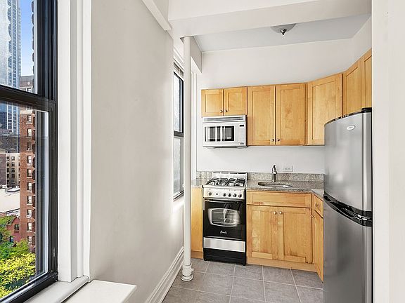 4th image of 243 W End Ave APT 1104