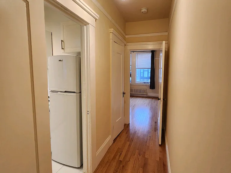724 Leavenworth st — Photo 5