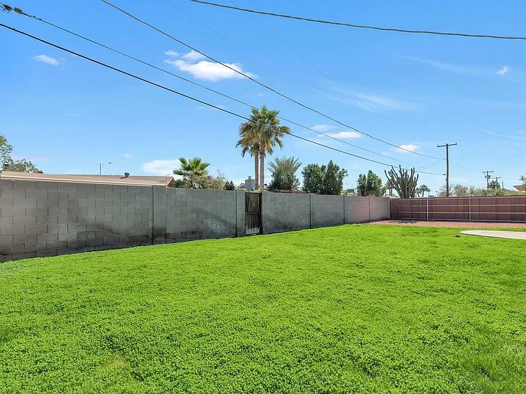 2801 N Granite Reef Rd — Photo 23
