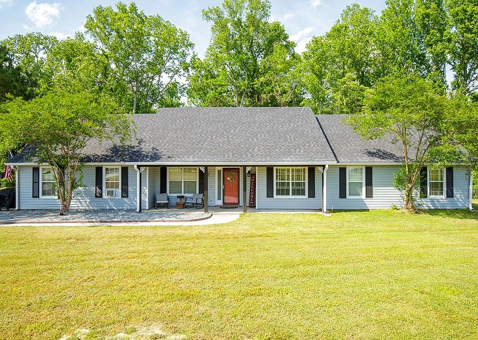 1st image of 4120 Clay Dr