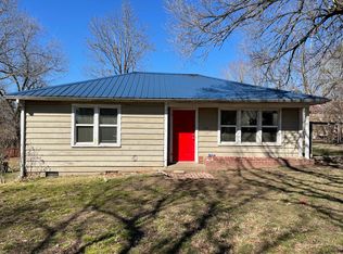 114 College Rd, Omaha, AR 72662