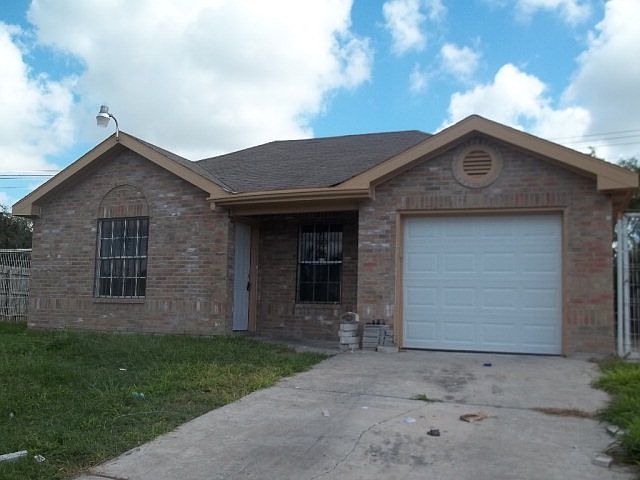 1st image of 806 W Green Jay Ave