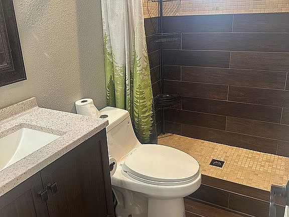 3rd image of 1406 Rabe Way