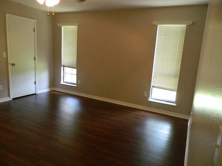 Master bedroom (much larger than picture shows)