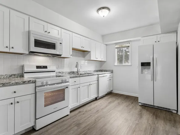 1225 Glyndon Dr, Virginia Beach, VA 23464