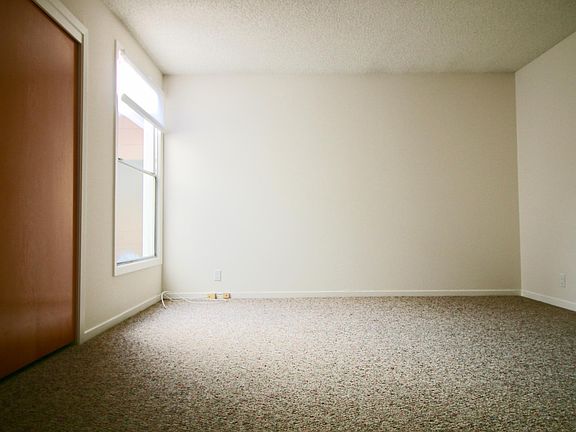 5th image of 7044 Fulton St #3