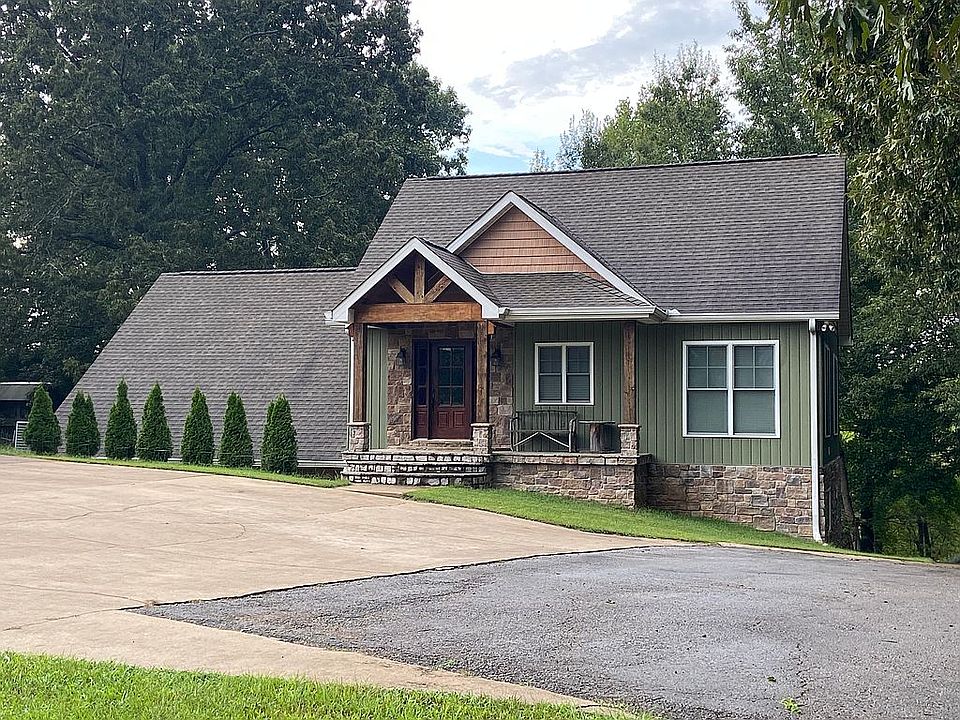 1st image of 221 County Road 416
