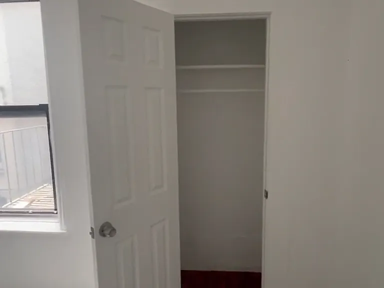 105 E 192nd St #35 — Photo 5