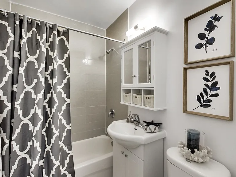 460 Eglinton Ave E #503 — Photo 85