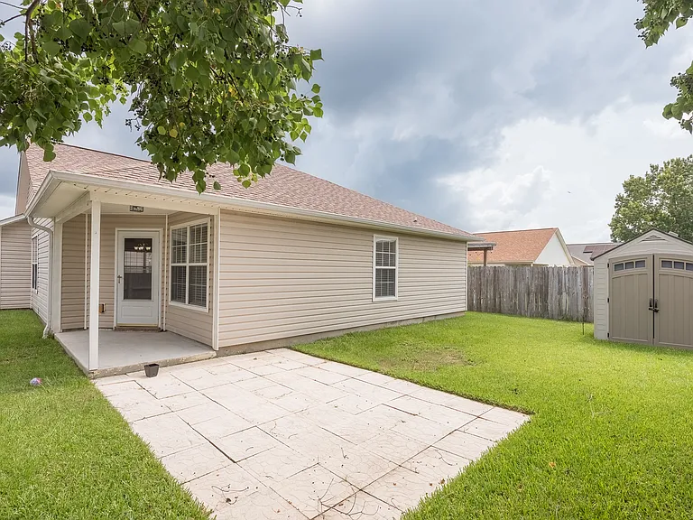 617 Hanley Downs Dr — Photo 29