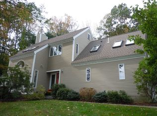 45 Moulton St, West Newbury, MA 01985
