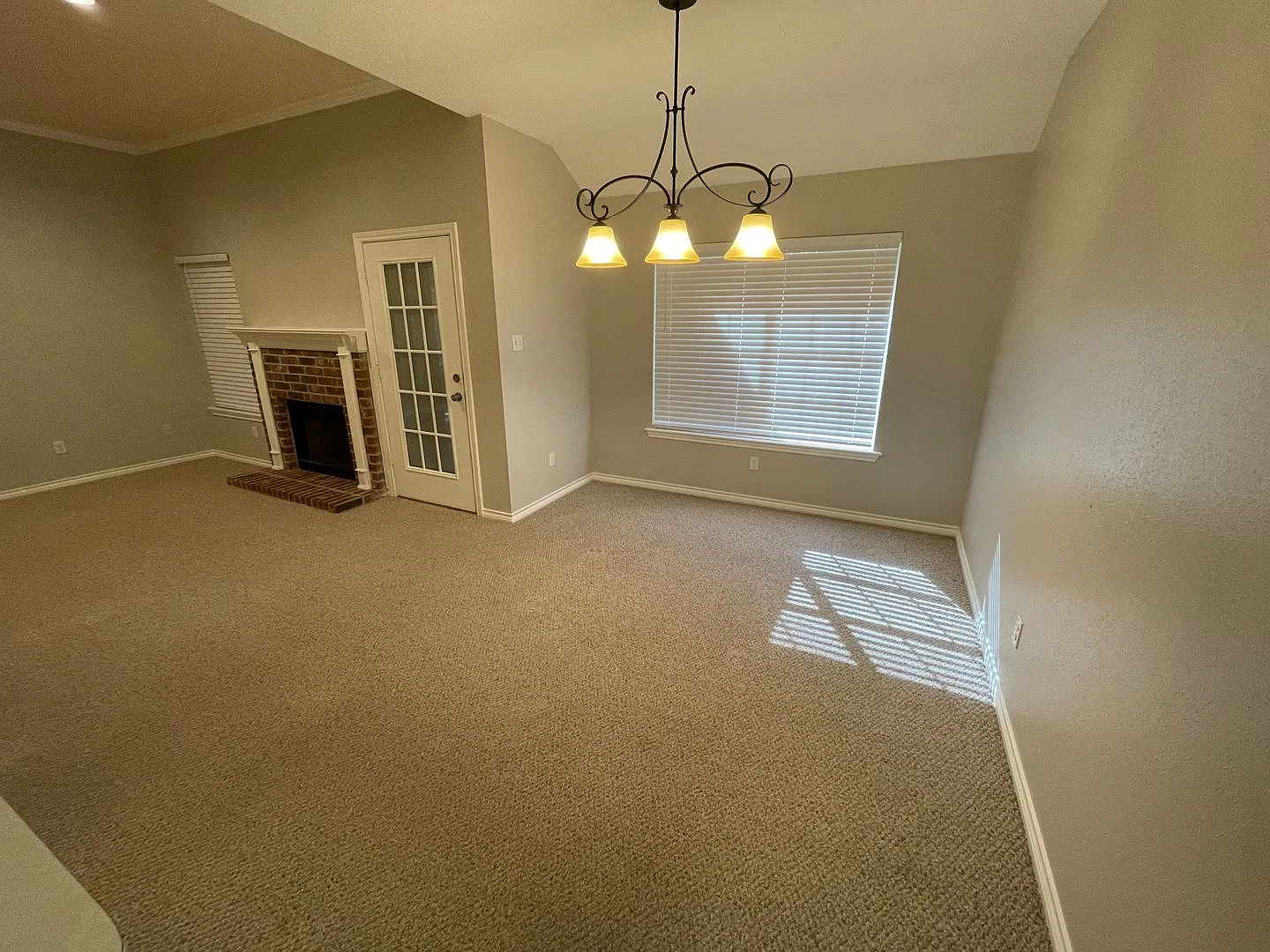 4/2 Copperfield Home. — Photo 4