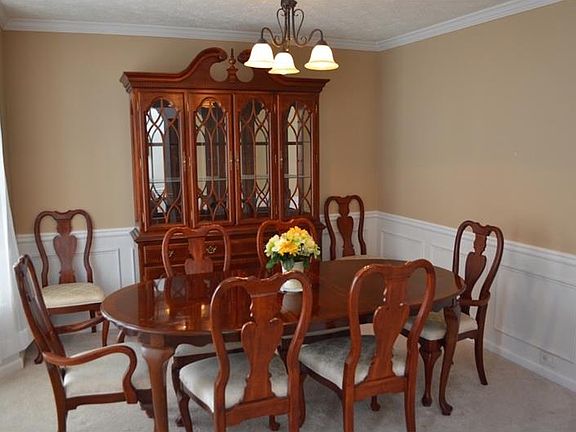 4th image of 1062 Deer Hollow Dr