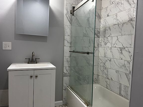 5th image of 21 Delaware Ave Floor 1