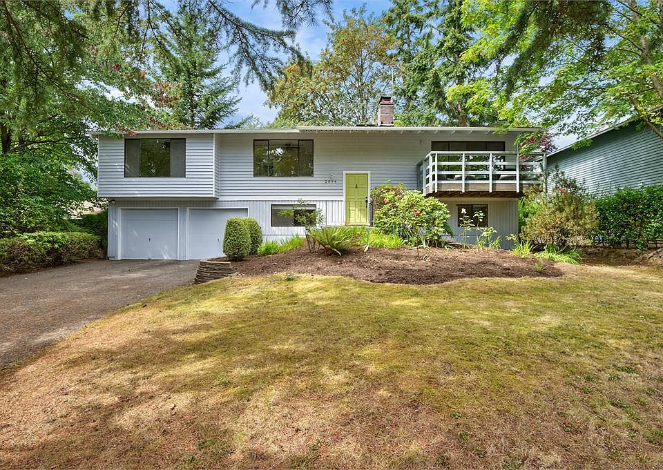 1st image of 2094 NE Norrland Ct