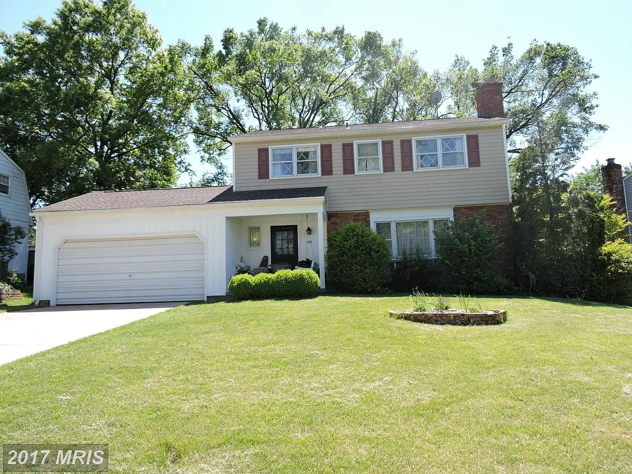 422 Latimer Rd photo 1