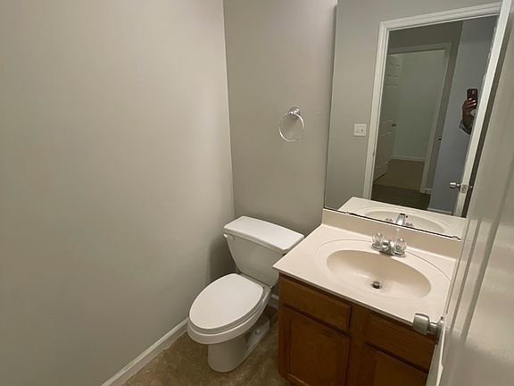 3rd image of 9537 Wilson Bridge Dr