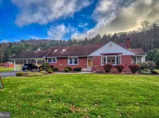 418 Park Ave, Lock Haven, PA 17745