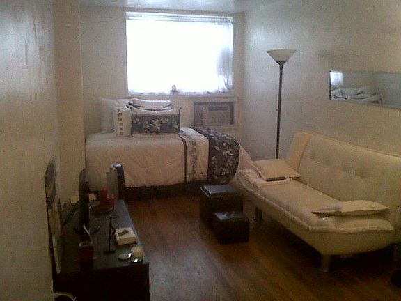 4th image of 348 E 58th St APT 1A