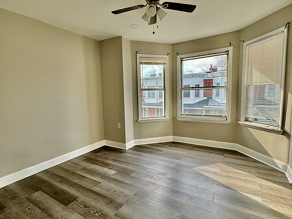 5th image of 123 N Sickels St
