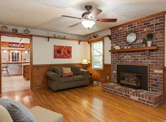 5th image of 7354 Burnett Field Dr