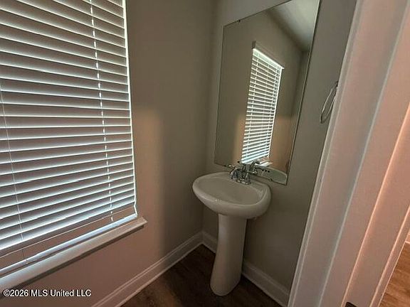 4th image of 10520 Willow Leaf Dr