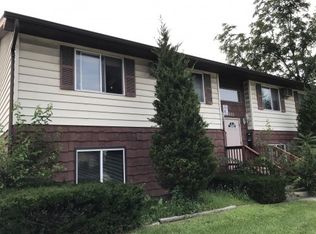 255 S Center St APT A, Joliet, IL