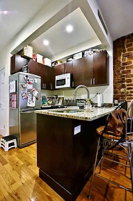 Rented by City Wide Apartments | media 5