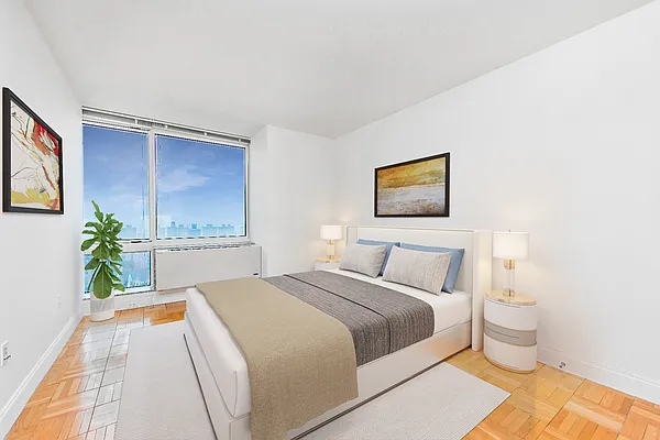 Rented by Keller Williams NYC | media 14