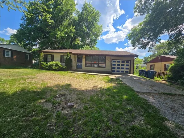 105 Melwood St, Excelsior Springs, MO 64024