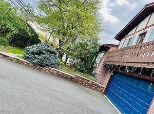 901 New Dover Rd, Edison, NJ 08820