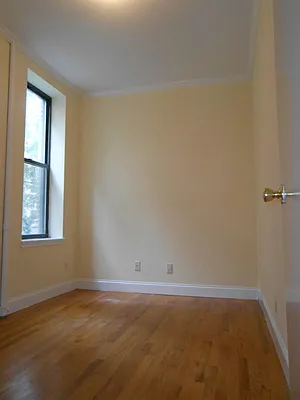 Rented by Keller Williams NYC | media 19