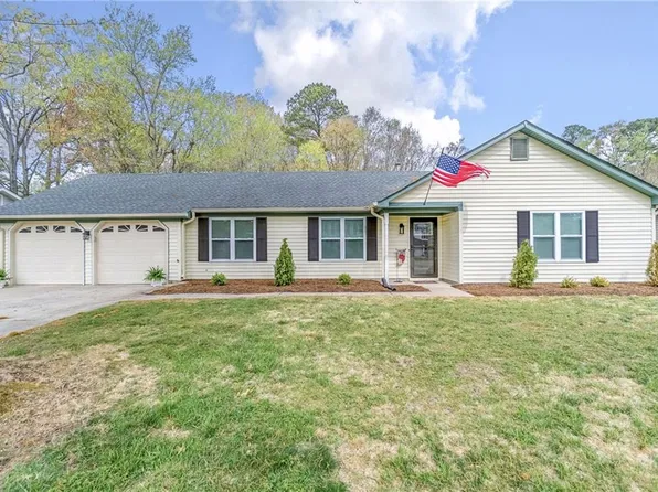 512 Boswell Ct, Virginia Beach, VA 23452