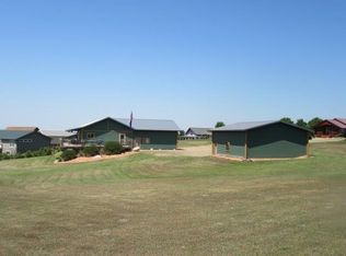 18 Clark Dr, New Town, ND 58763