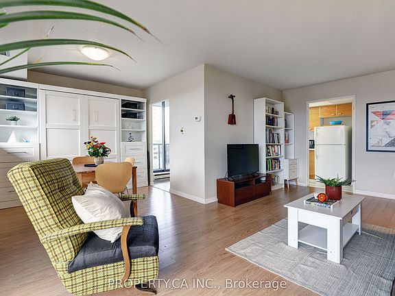 4th image of 757 Victoria Park Ave #603