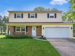6719 Rothbury St, Portage, MI 49024