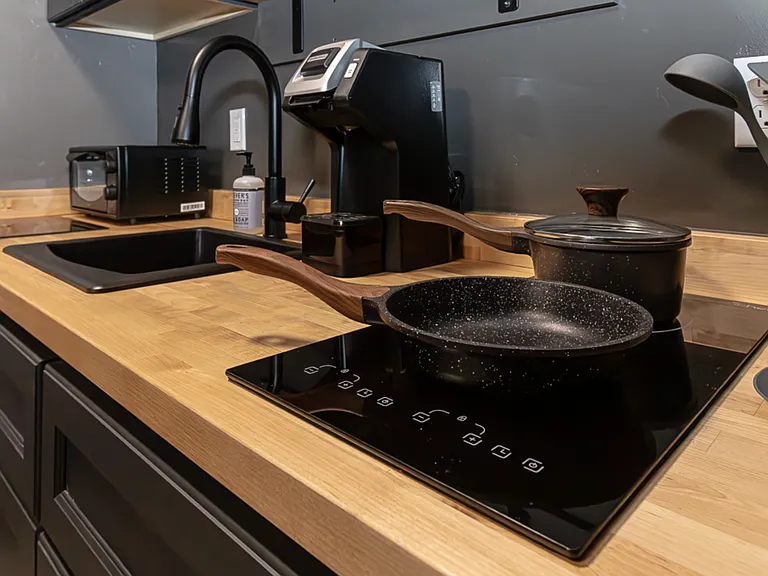 219 E Coeur Dalene Lake Dr #6 — Photo 15