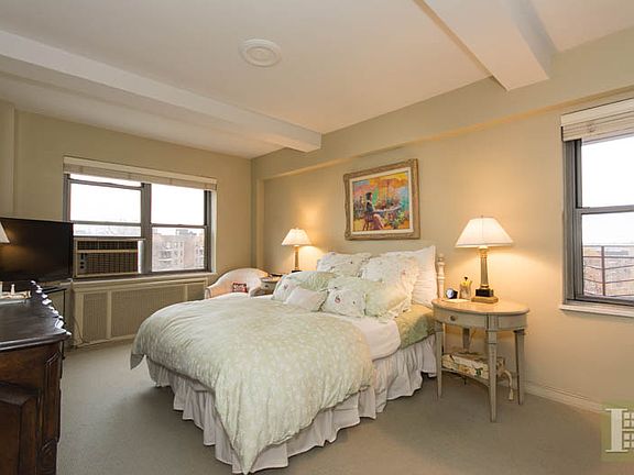 5th image of 3515 Henry Hudson Pkwy W APT 6D
