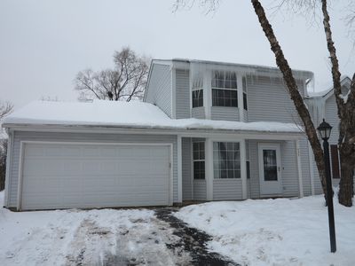 415 Newbury Dr, Island Lake, IL, 60042