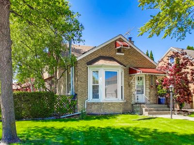 5100 N Mobile Ave, Chicago, IL, 60630