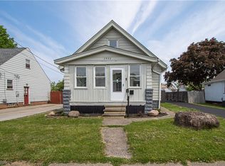 3902 Oak Park Ave, Cleveland, OH 44109